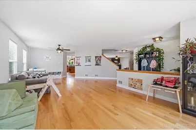 2416 McKenzie Court, Aurora, IL 60503 - Photo 5