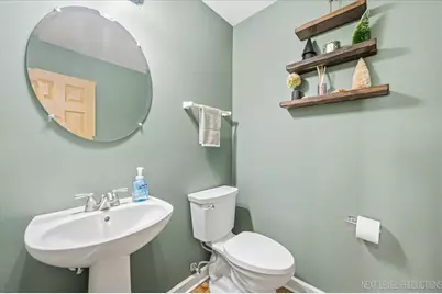 2416 McKenzie Court, Aurora, IL 60503 - Photo 13