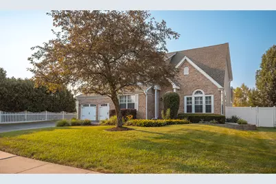 604 Foster Avenue, Bartlett, IL 60103 - Photo 3