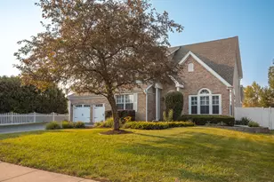604 Foster Ave, Bartlett, IL 60103 - Photo 3