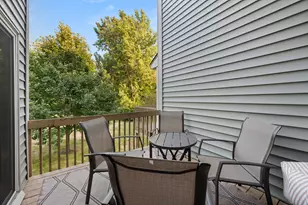 233 Parktrail Ct, Schaumburg, IL 60173 - Photo 13