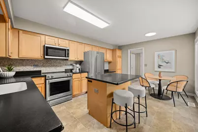 233 Parktrail Court #233, Schaumburg, IL 60173 - Photo 15