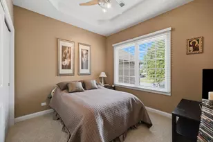 2272 Eastview Dr, Des Plaines, IL 60016 - Photo 21