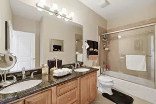 2272 Eastview Dr, Des Plaines, IL 60016 - Photo 23