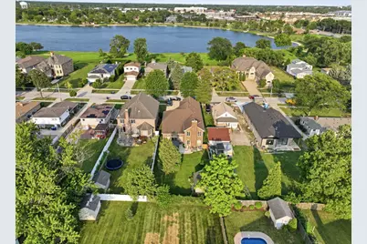 2272 Eastview Drive, Des Plaines, IL 60016 - Photo 45