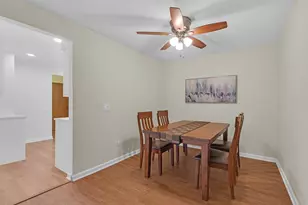 2515 E Olive Ave, Arlington Heights, IL 60004 - Photo 7
