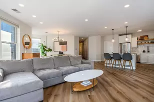 520 N Halsted St, Chicago, IL 60642 - Photo 11