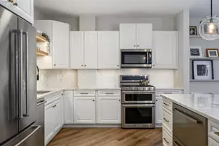 520 N Halsted St, Chicago, IL 60642 - Photo 15