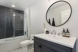 520 N Halsted St, Chicago, IL 60642 - Photo 23
