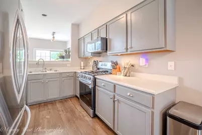 22 S Barton Trail, Batavia, IL 60510 - Photo 11