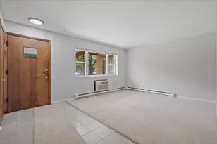 6250 W 64th Pl, Chicago, IL 60638 - Photo 5