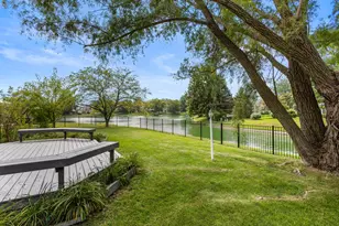 2803 Woodhaven Dr, Champaign, IL 61822 - Photo 39