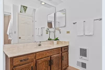9029 Lincolnwood Drive, Evanston, IL 60203 - Photo 9