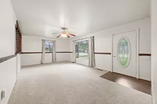 159 Blackhawk Dr, Park Forest, IL 60466 - Photo 5