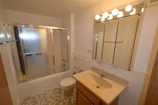 4180 N Marine Dr, Chicago, IL 60613 - Photo 11