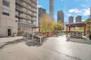 545 N Dearborn St, Chicago, IL 60654 - Photo 21
