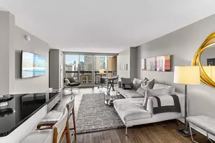545 N Dearborn St, Chicago, IL 60654 - Photo 3