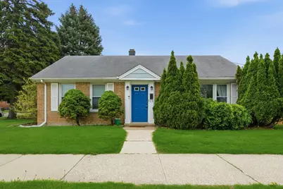 3231 W 99th Street, Evergreen Park, IL 60805 - Photo 1