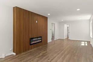 9039 S Jeffery Blvd, Chicago, IL 60617 - Photo 9