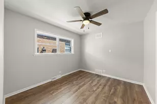 9039 S Jeffery Blvd, Chicago, IL 60617 - Photo 17
