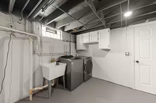 9039 S Jeffery Blvd, Chicago, IL 60617 - Photo 25