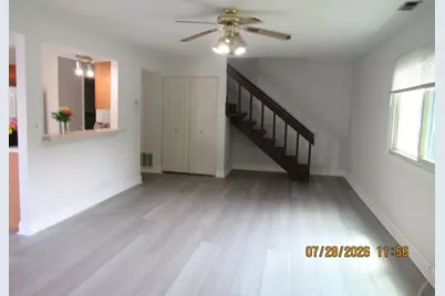 324 Palisades Point #324, Schaumburg, IL 60194 - Photo 3