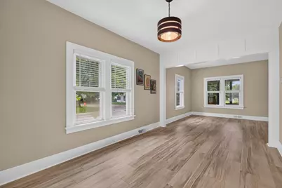 127 W Moore Street, Ottawa, IL 61350 - Photo 9