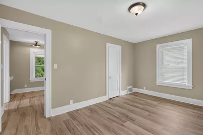 127 W Moore Street, Ottawa, IL 61350 - Photo 19