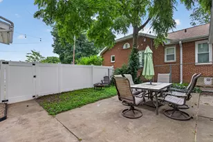 127 W Moore St, Ottawa, IL 61350 - Photo 25