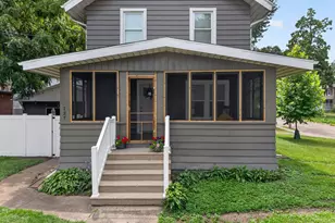 127 W Moore St, Ottawa, IL 61350 - Photo 3