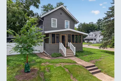 127 W Moore Street, Ottawa, IL 61350 - Photo 1