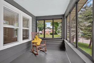 127 W Moore St, Ottawa, IL 61350 - Photo 21