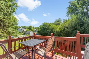 840 S Cleburne Ave, Bartlett, IL 60103 - Photo 21