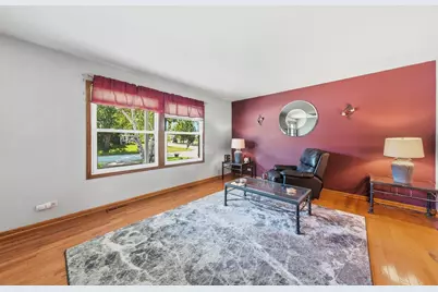 1060 Borden Drive, Roselle, IL 60172 - Photo 5