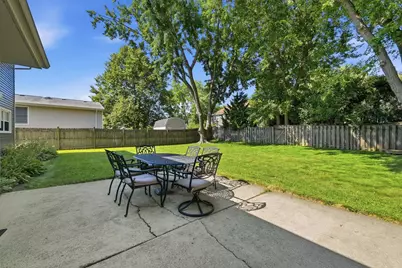1060 Borden Drive, Roselle, IL 60172 - Photo 31