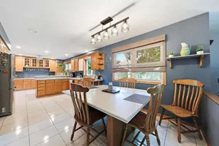 1060 Borden Dr, Roselle, IL 60172 - Photo 15