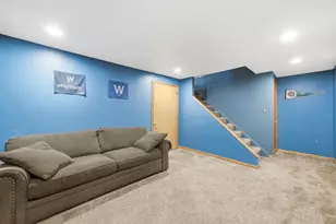 1060 Borden Dr, Roselle, IL 60172 - Photo 25