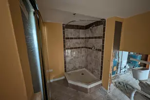 10631 S Calumet Ave, Chicago, IL 60628 - Photo 5