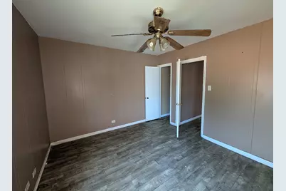 10631 S Calumet Avenue, Chicago, IL 60628 - Photo 3