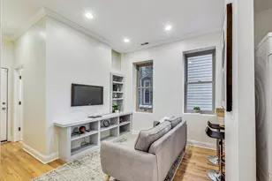 524 N Armour St, Chicago, IL 60642 - Photo 3
