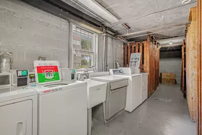 2401 W Balmoral Avenue #1C, Chicago, IL 60625 - Photo 9