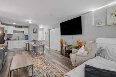 2401 W Balmoral Avenue #1C, Chicago, IL 60625 - Photo 3