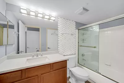 213 Glengarry Drive #211, Bloomingdale, IL 60108 - Photo 13
