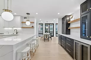200 E Delaware Pl, Chicago, IL 60611 - Photo 19