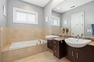 2642 W Chicago Ave, Chicago, IL 60622 - Photo 13