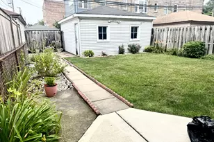 3910 W Wrightwood Ave, Chicago, IL 60647 - Photo 21