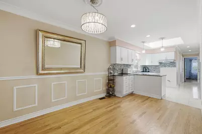 2922 W Nelson Street, Chicago, IL 60618 - Photo 9