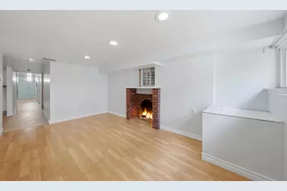 2922 W Nelson Street, Chicago, IL 60618 - Photo 33