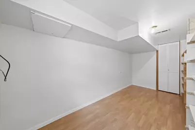 2922 W Nelson Street, Chicago, IL 60618 - Photo 27