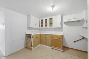 2922 W Nelson St, Chicago, IL 60618 - Photo 31